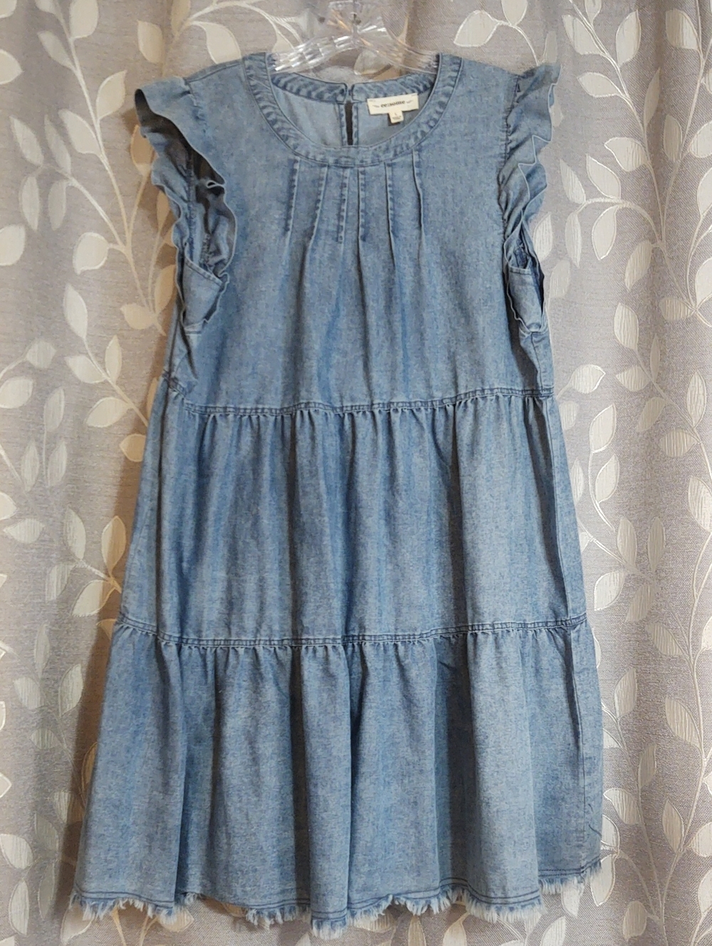 eesome Light Blue Denim Tiered Ruffle-Sleeve Dress size L